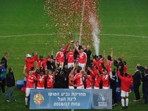 שובר חדשות: נטפליקס חושפת באופן רשמי את תאריך השחרור של הדוקומנטרי המצופה על הפועל באר שבע – האוהדים משתגעים