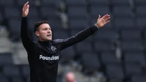 "He Is a Sore Loser!" – Swindon Town Legend Fires Back at Walsall Manager Mat Sadler Over Bitter Post-Match Comments