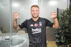 ULTIM'ORA: È Tornato! L'Icona della Lazio Pronta per un Ritorno Sensazionale in un Ruolo Doppio – I Tifosi Esplodono